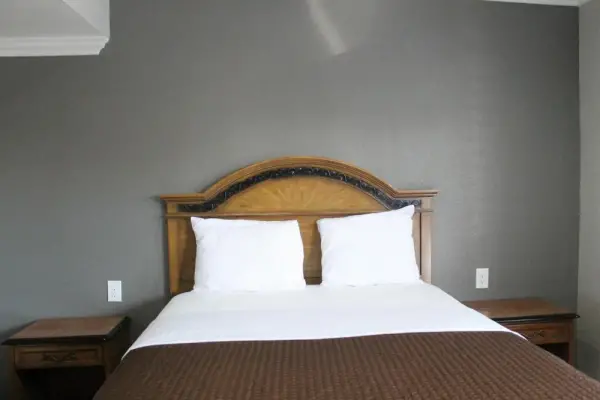 Town House Motel 10