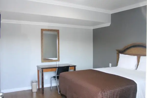 Town House Motel 6