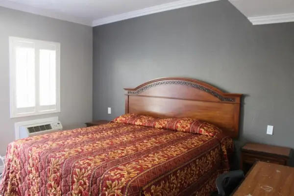 Town House Motel 7